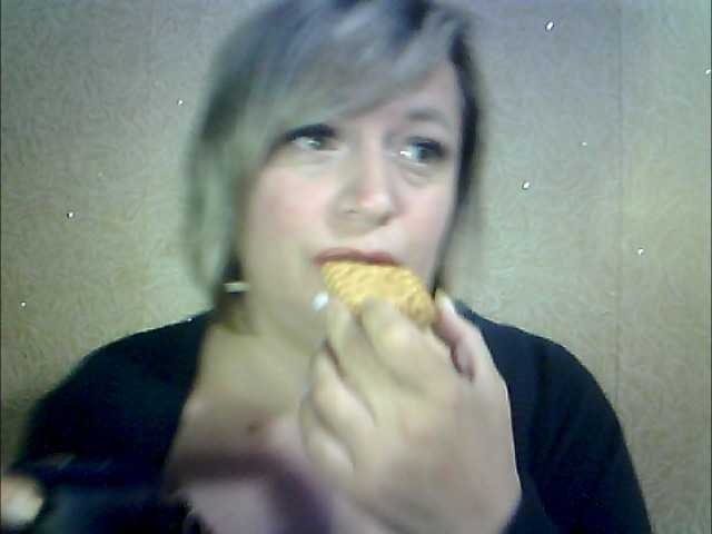 Live sex webcam photo for MariyMai #241431756