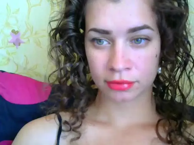Live sex webcam photo for SofiAmeli #255900748