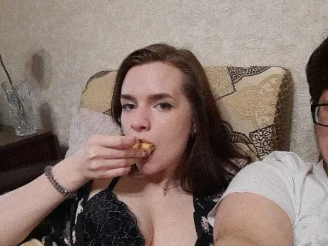 Live sex webcam photo for HellMor #245952928