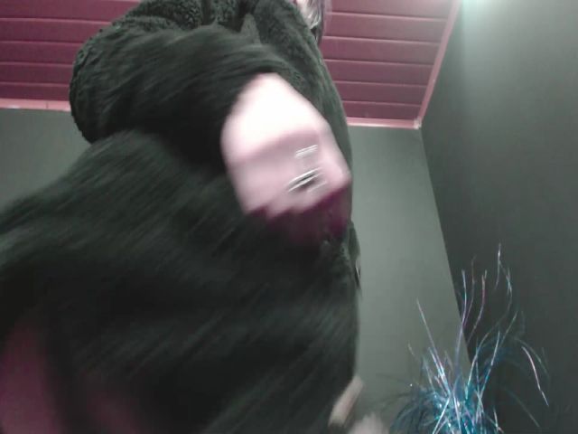 Live sex webcam photo for samantasmithh #264792166