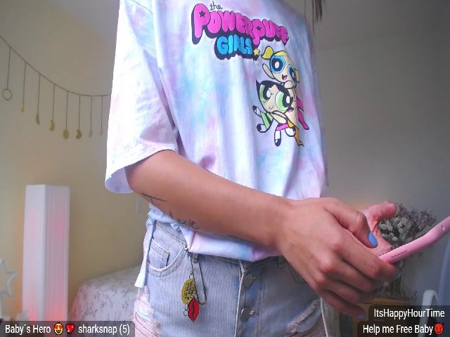 Live sex webcam photo for HappyHourTime #263220253