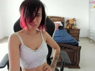 Live sex webcam photo for lolasexxx #240700773