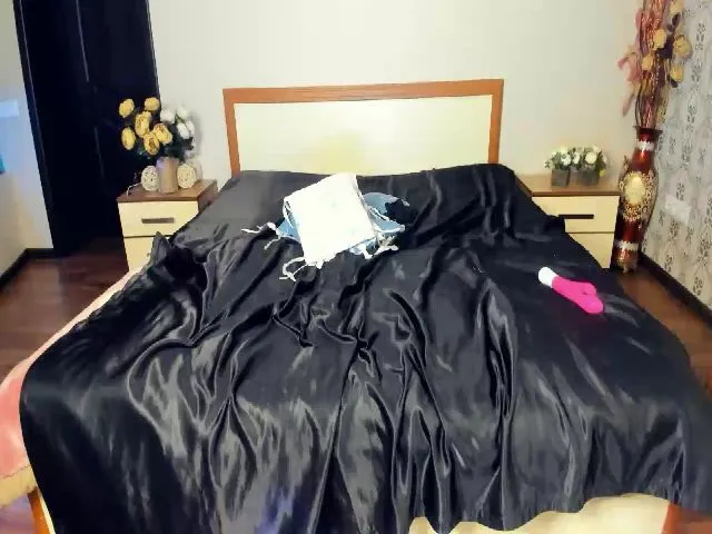 Live sex webcam photo for SaoriYing #262927183