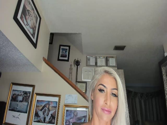 Live sex webcam photo for ADRIANA_FOX #265316439