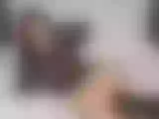 Live sex webcam photo for SarahSahara2 #240776898