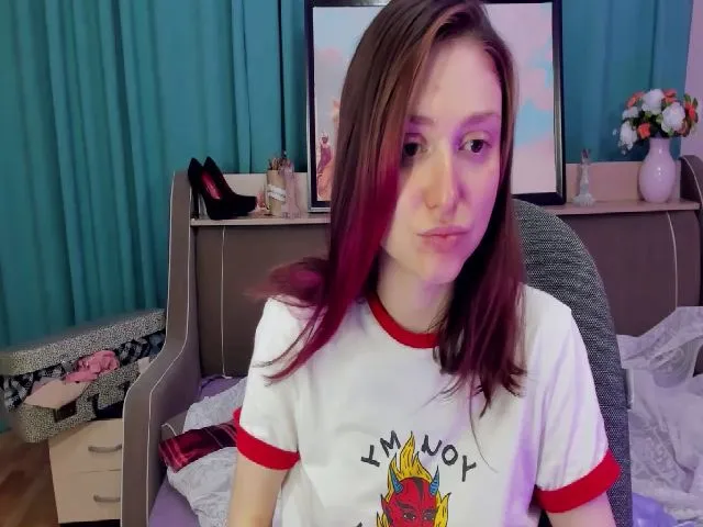 Live sex webcam photo for MadFrau #259694587