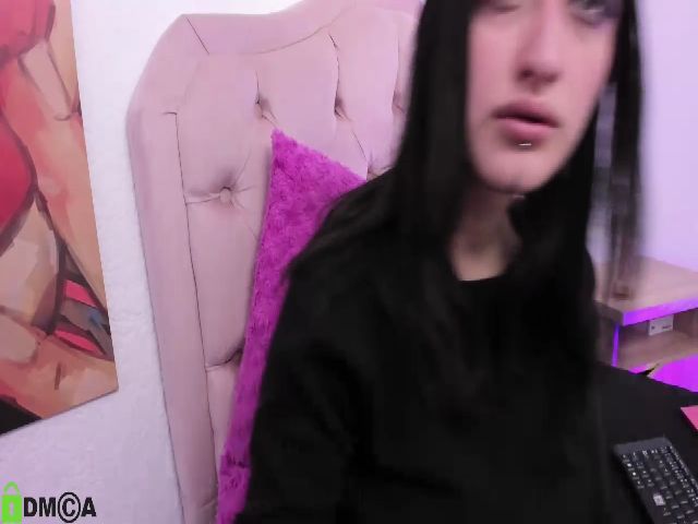 Live sex webcam photo for Evee_j #260051478