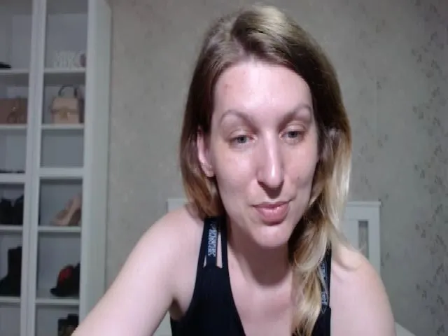 Live sex webcam photo for GlamyWife #261239155