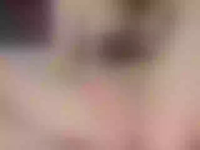 Live sex webcam photo for juliesquirts #251103450