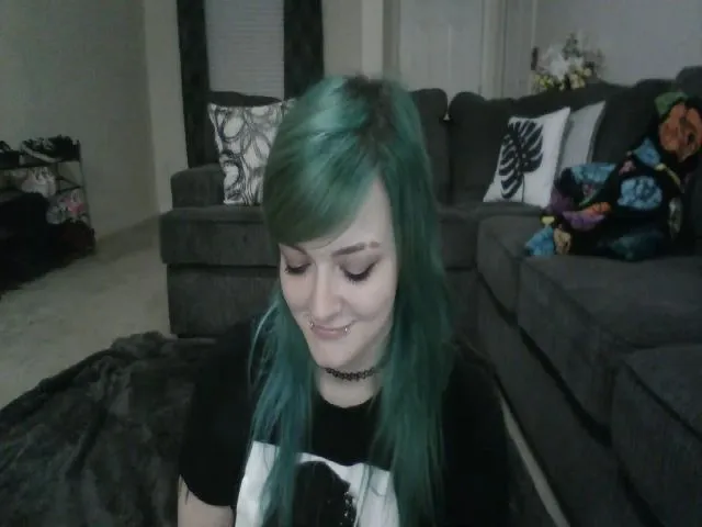 Live sex webcam photo for FloraSky #258035167