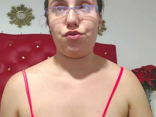 Live sex webcam photo for CloeMurphy #263394744