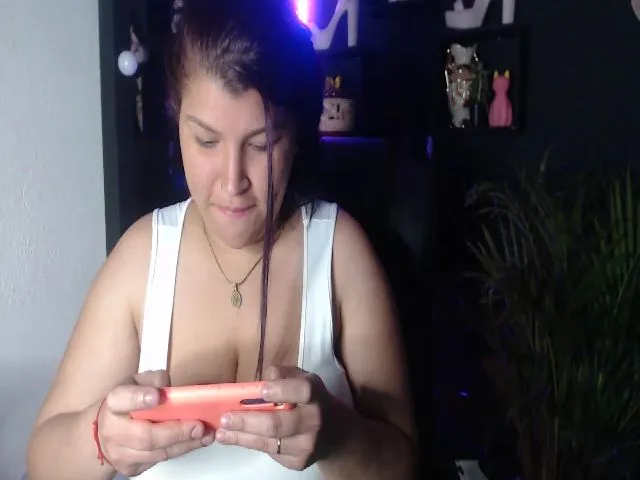 Live sex webcam photo for Strawxberrry #265486502