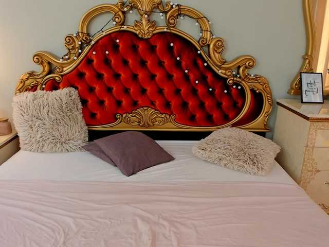 Live sex webcam photo for LennaGodess #241192449