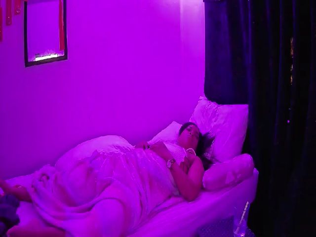 Live sex webcam photo for Brandyebony #253011882