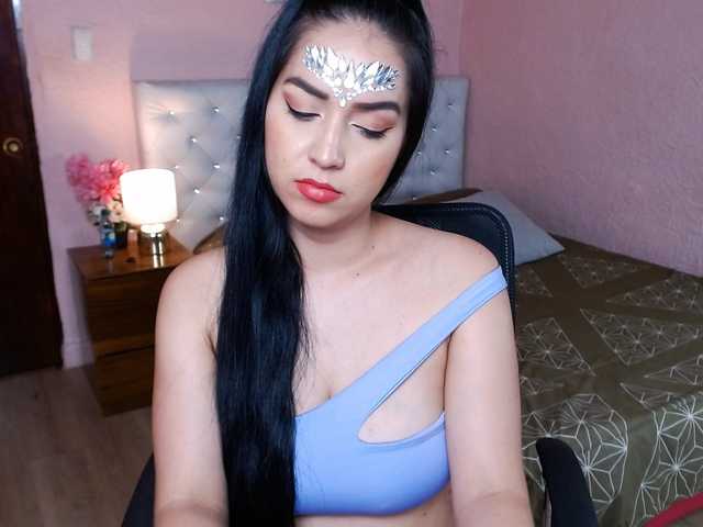 Live sex webcam photo for SamantaRhhose #241007991