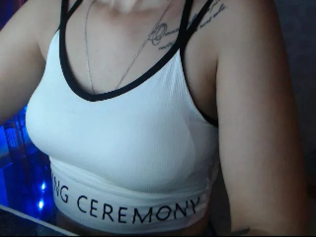 Live sex webcam photo for CloverTesla #255422001