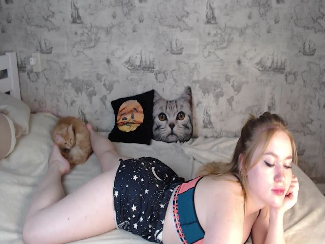 Live sex webcam photo for AliceSunAn #262684124