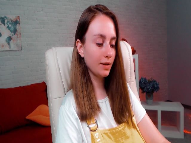 Live sex webcam photo for MissTianaa #258534405