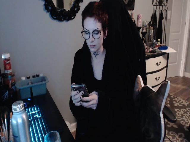 Live sex webcam photo for Painbaby #259042422