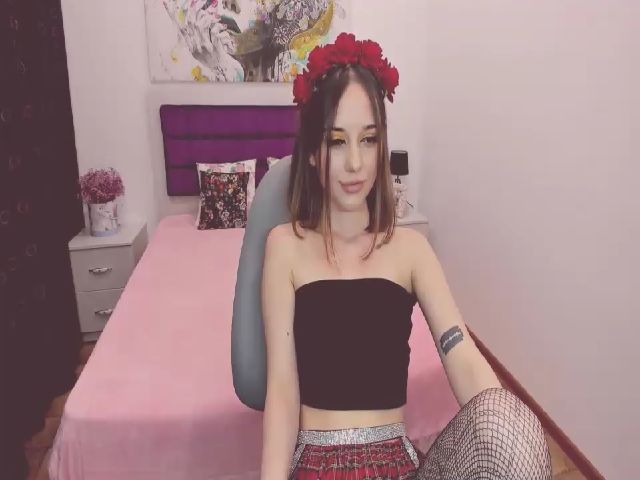 Live sex webcam photo for AmyGarden #253120467