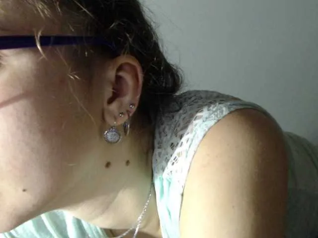 Live sex webcam photo for Emmi-li #241326361