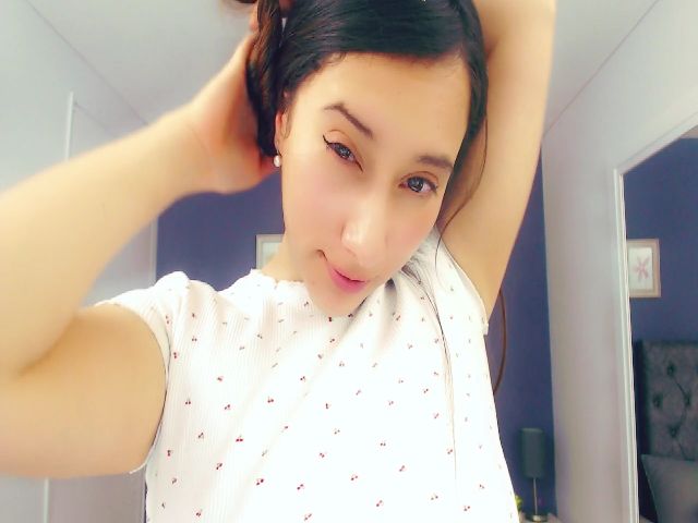 Live sex webcam photo for anniesclub #259043624