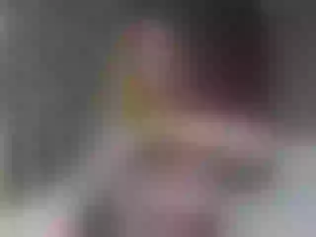 Live sex webcam photo for SpicyDessert #265275623