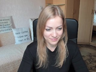 Live sex webcam photo for CherishSia #240613749