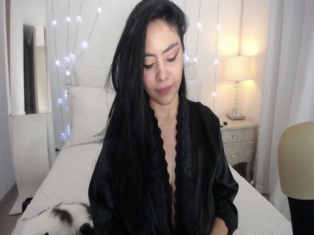 Live sex webcam photo for Marianviolet #260565085