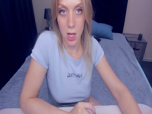 Live sex webcam photo for MeganKind #257385755