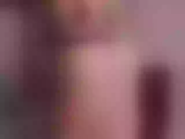 Live sex webcam photo for Sun_kissed1 #258118485