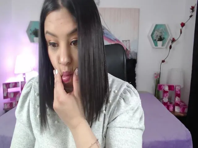 Live sex webcam photo for Sexualmilena #261571523