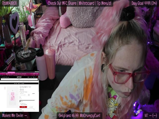 Live sex webcam photo for MsGrumpyCunt #254652418