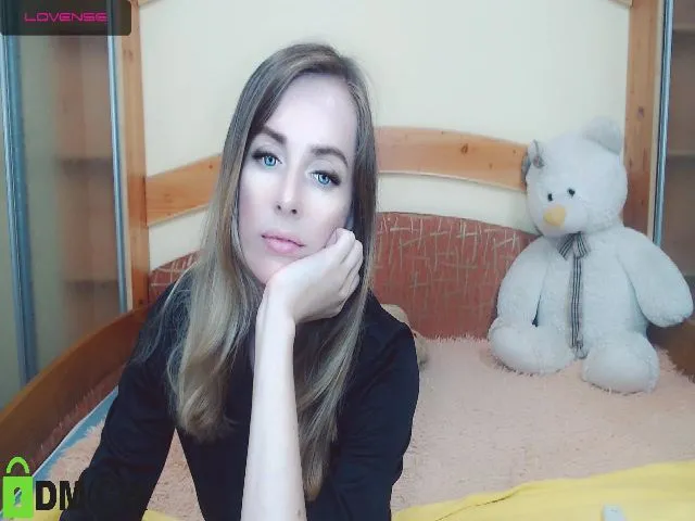 Live sex webcam photo for VitaCraft_ #254111518