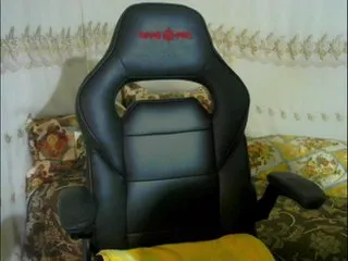 Live sex webcam photo for xxdaryaxx #240670926