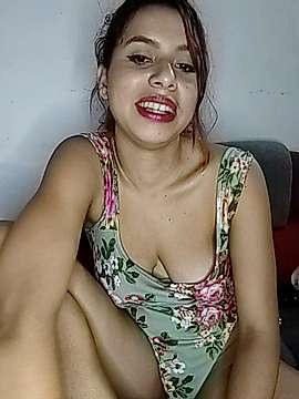 Live sex webcam photo for SweetPaola97 #244919227