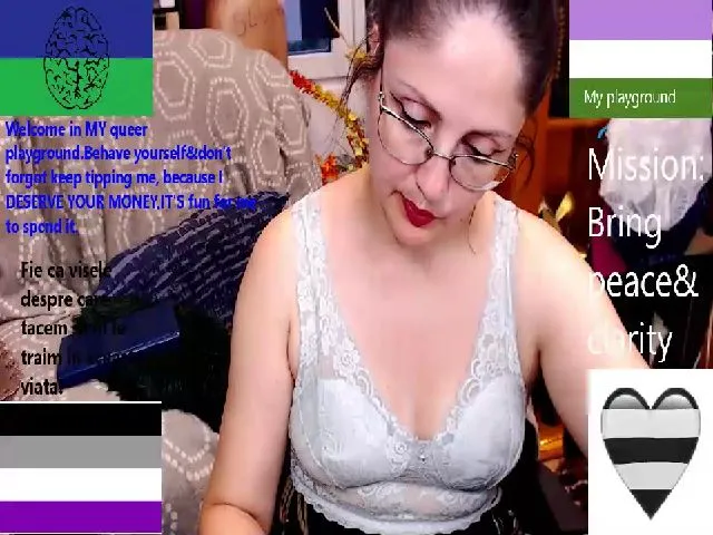 Live sex webcam photo for ImperatrizaS #254556379