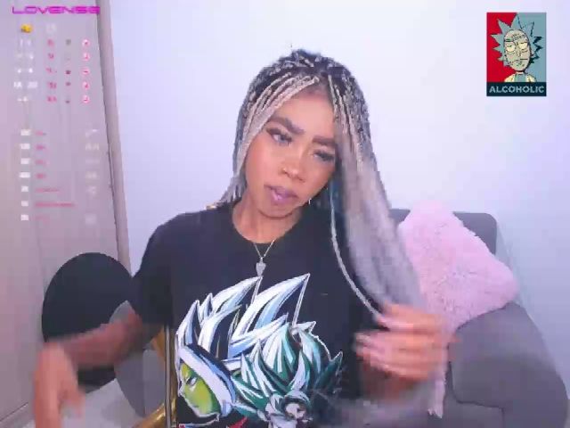 Live sex webcam photo for Aria_brown_ #253541587