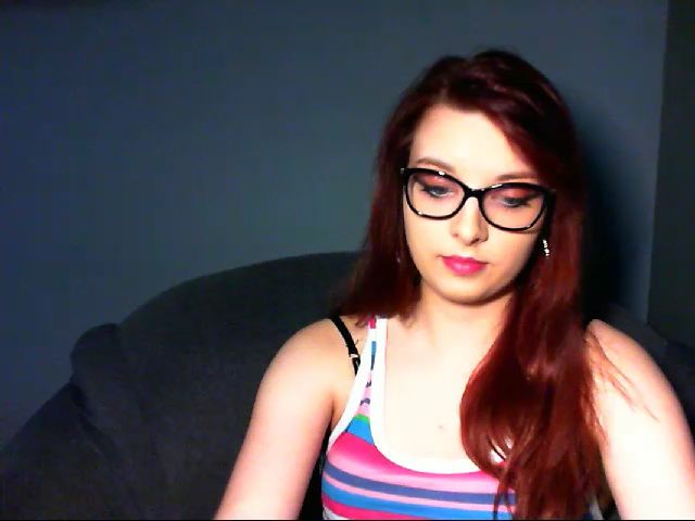 Live sex webcam photo for VirginLuna18 #263722898