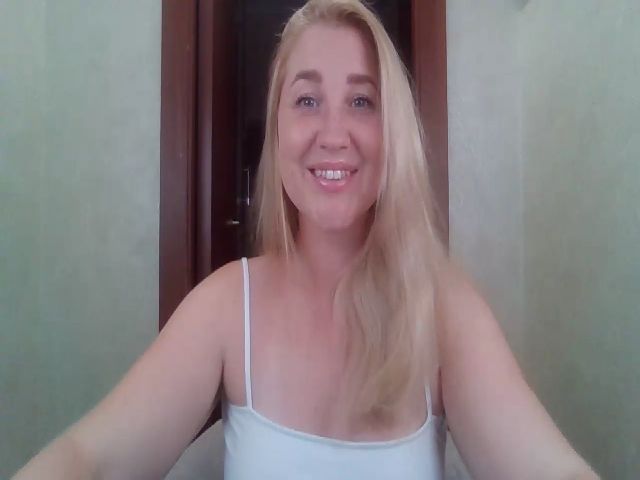 Live sex webcam photo for Ollydoll1 #259562362