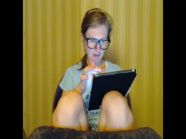 Live sex webcam photo for A_Girlie #253157230