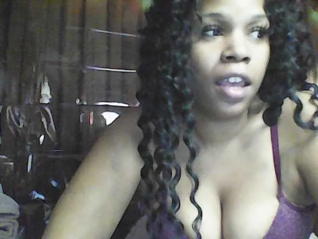 Live sex webcam photo for pinkrackz #256104408