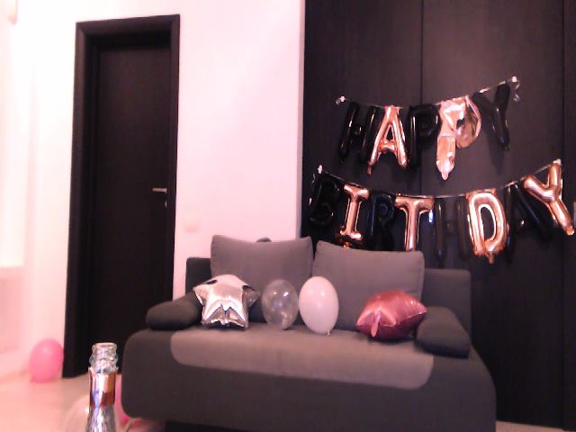 Live sex webcam photo for Xx_Lexy #256053197