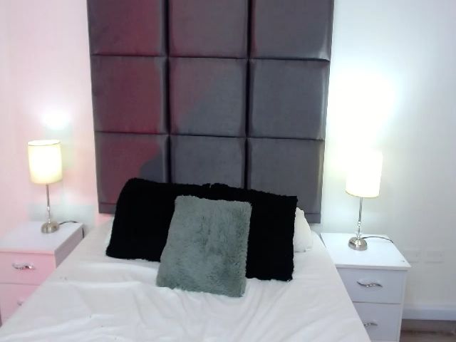 Live sex webcam photo for Victoria_Coll #258994231