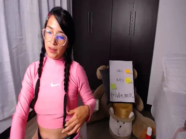 Live sex webcam photo for Hellenn #256524819