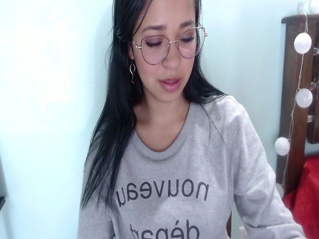 Live sex webcam photo for Gina_reid #259923851