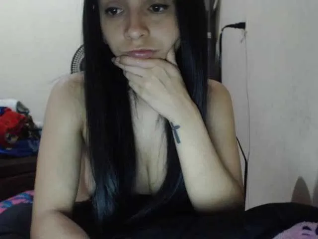 Live sex webcam photo for JHOANITAHOT #240906832
