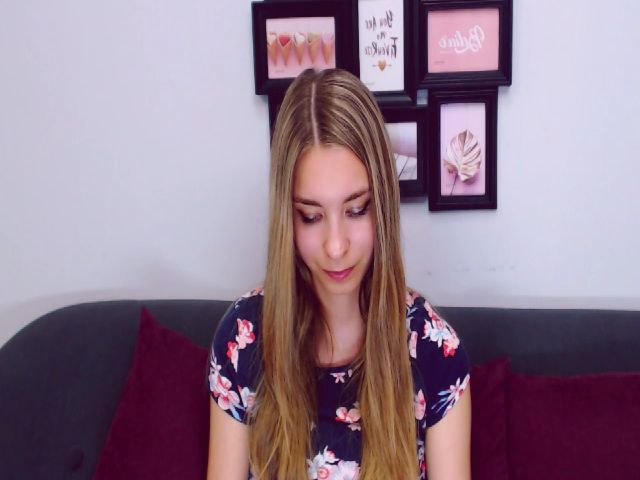 Live sex webcam photo for RossandaShy #253130690