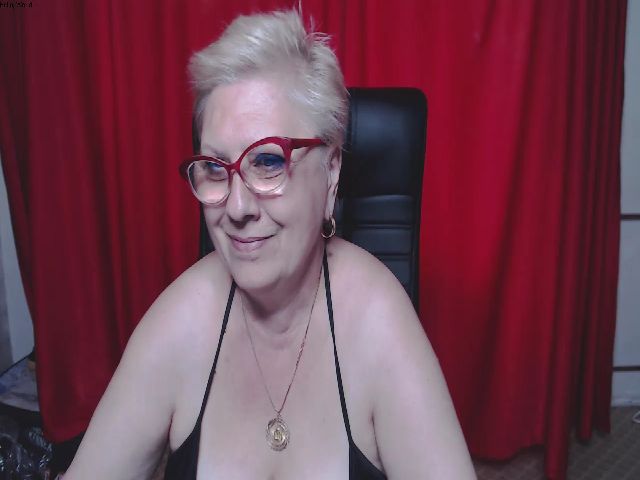 Live sex webcam photo for Sexylynette4u #258129447