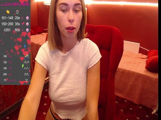 Live sex webcam photo for MeowGirll #256836140